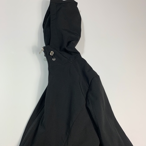 Calvin Klein Water Resistant Breathable Shell - Picture 11 of 12